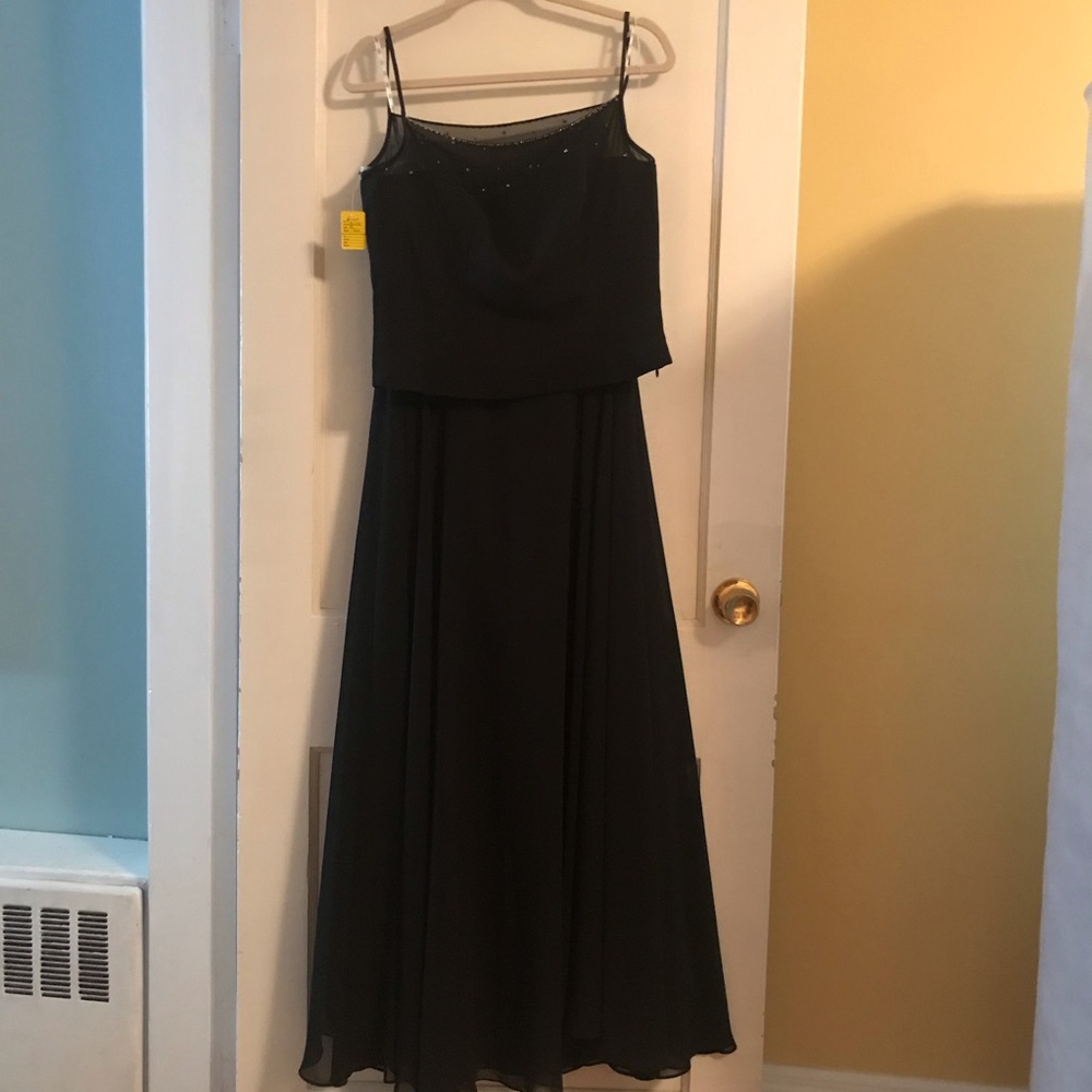 B2 Black 2-pc Gown size 12